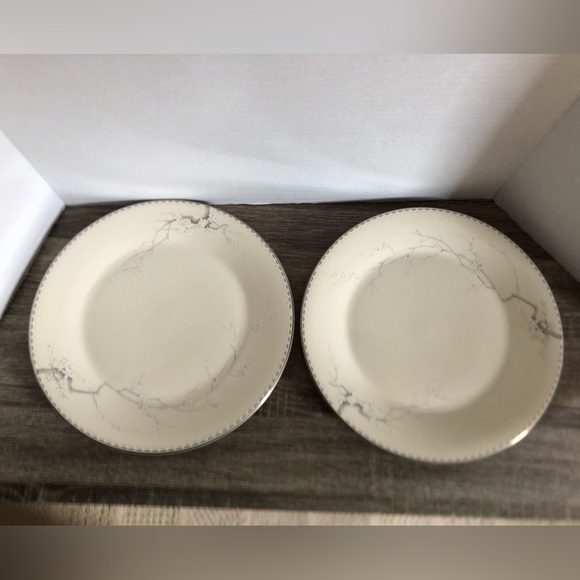 1985 Royal Doulton Angela Plate Set - Picture 6 of 12